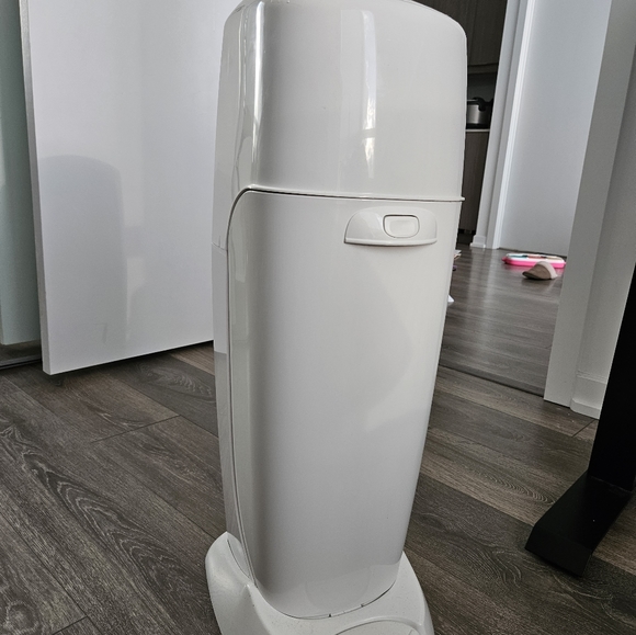 🤍SOLD🤍Playtex Baby Diaper Genie Elite Diaper Pail System - Picture 2 of 4